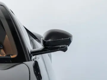 FERRARI 812 Superfast 6.5 V12