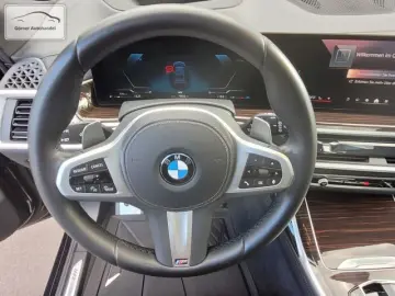 BMW X7 xDrive40i M Sport Pro Leder Pano HUD 22''