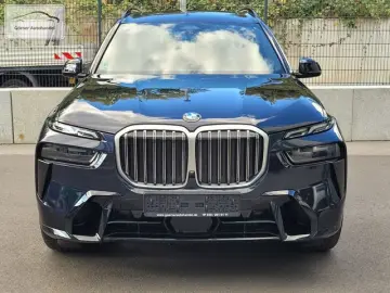 BMW X7 xDrive40i M Sport Pro Leder Pano HUD 22''