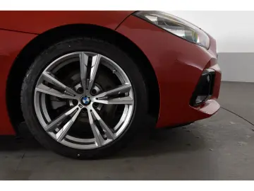 BMW Z4 sDrive 20i Roadster Innovationspaket Head up