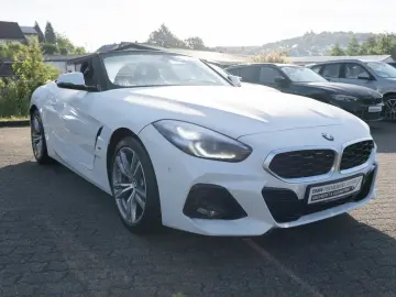 BMW Z4 Roadster sDrive 20i HUD LED NAVI KAMERA LEDER