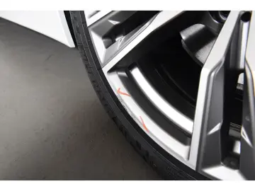BMW Z4 sDrive 20i Roadster Driving Assistant HiFi Le