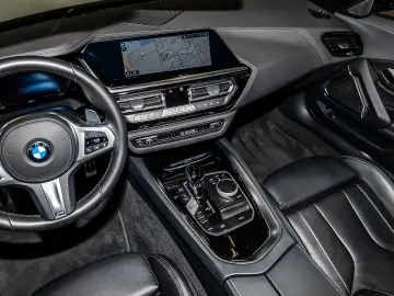 BMW Z4 sDrive20i M Sport ACC RFK NAVI LED PDC V H