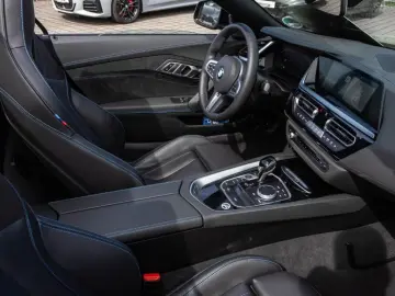 BMW Z4 20iMSport Navi HUD RFK Leder LenkradHZG eSitz