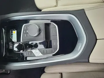 BMW Z4 sDrive20i M SPORT LED HeadUp DrivingAss HarmK