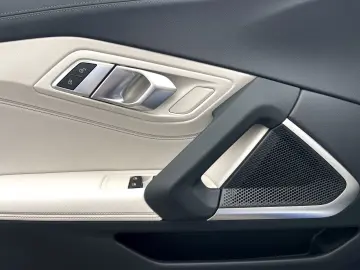 BMW Z4 sDrive20i  7tkm  M SPORTPAKET Head-Up