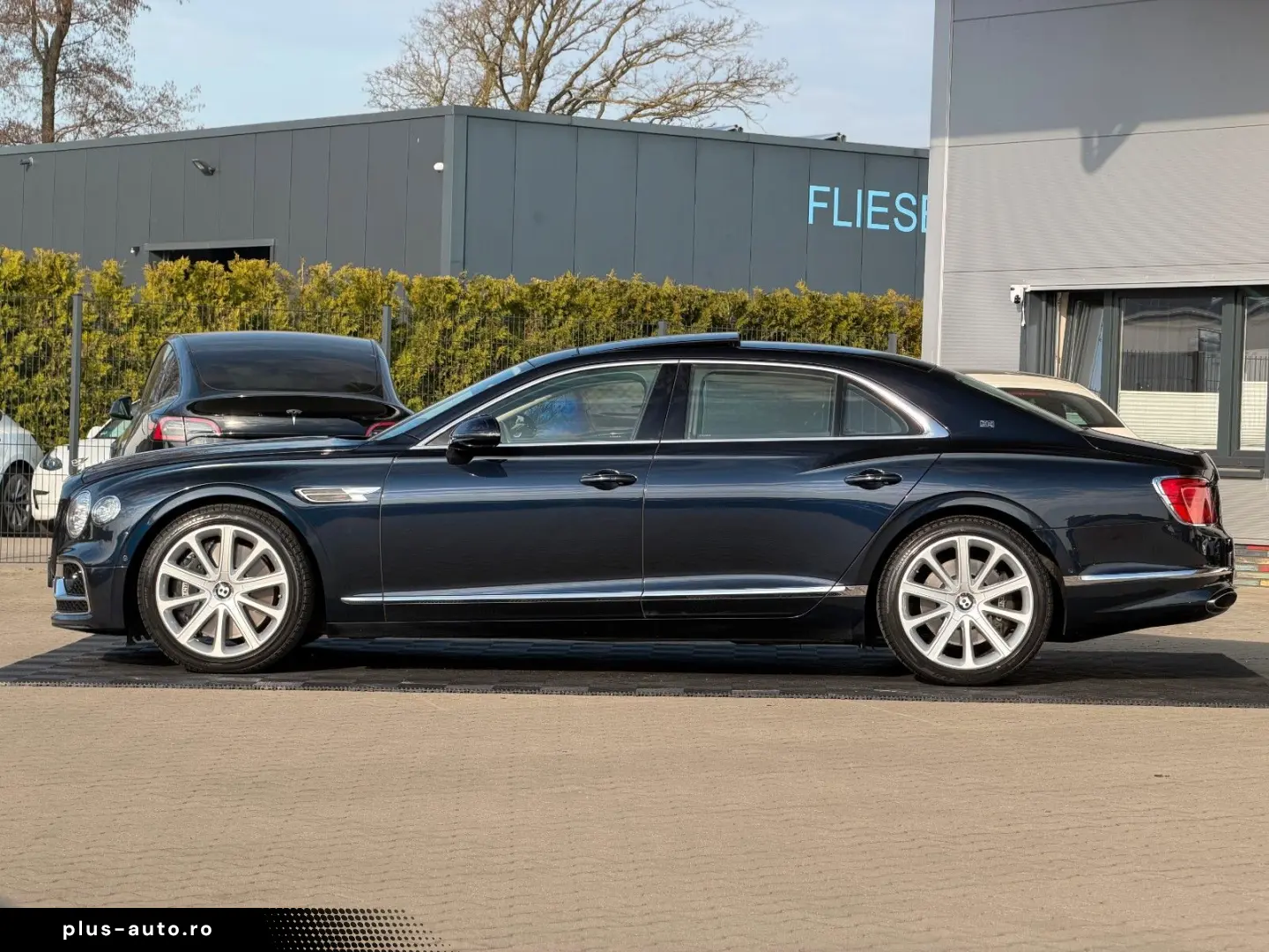 BENTLEY FLYING SPUR W12   FIRST EDITION   NEW SERVICE 26