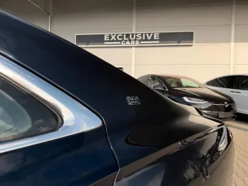 BENTLEY FLYING SPUR W12   FIRST EDITION   NEW SERVICE 26