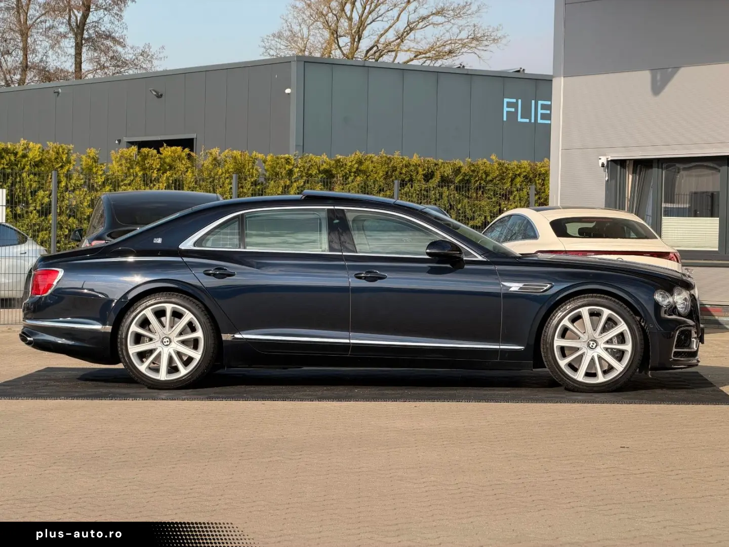 BENTLEY FLYING SPUR W12   FIRST EDITION   NEW SERVICE 26