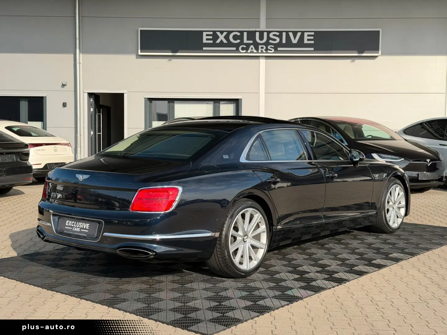 BENTLEY FLYING SPUR W12   FIRST EDITION   NEW SERVICE 26
