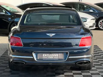 BENTLEY FLYING SPUR W12   FIRST EDITION   NEW SERVICE 26