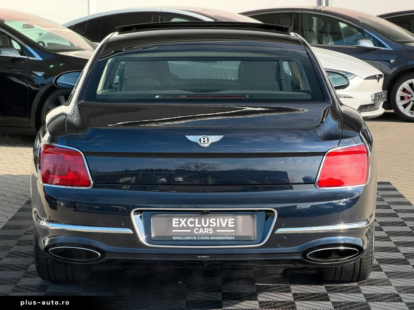BENTLEY FLYING SPUR W12   FIRST EDITION   NEW SERVICE 26