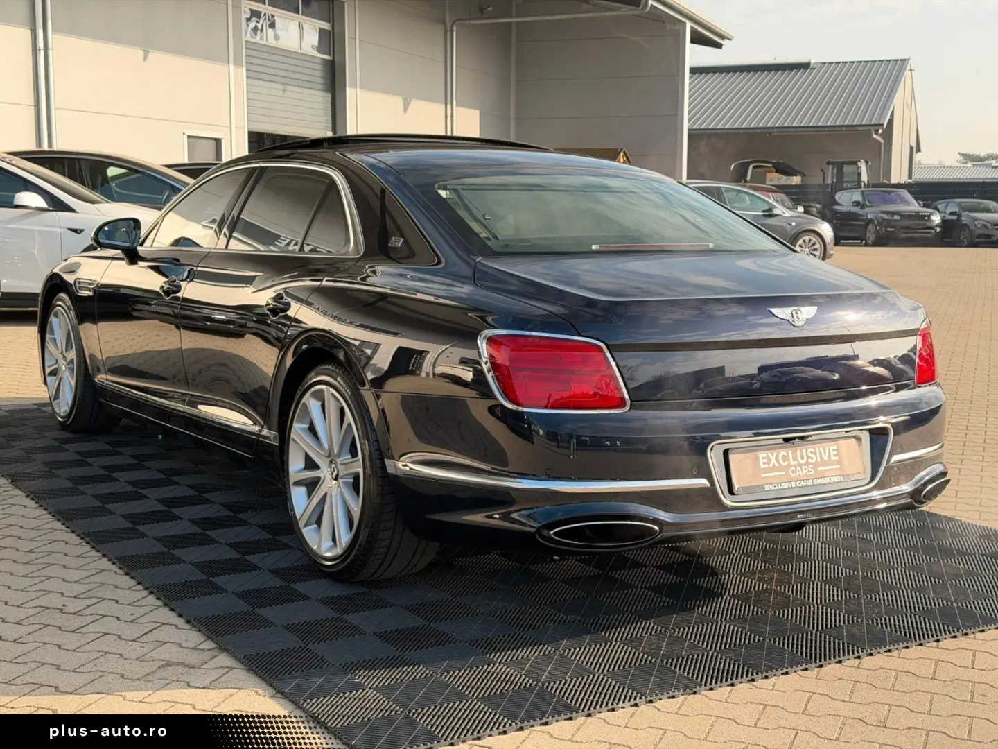 BENTLEY FLYING SPUR W12   FIRST EDITION   NEW SERVICE 26