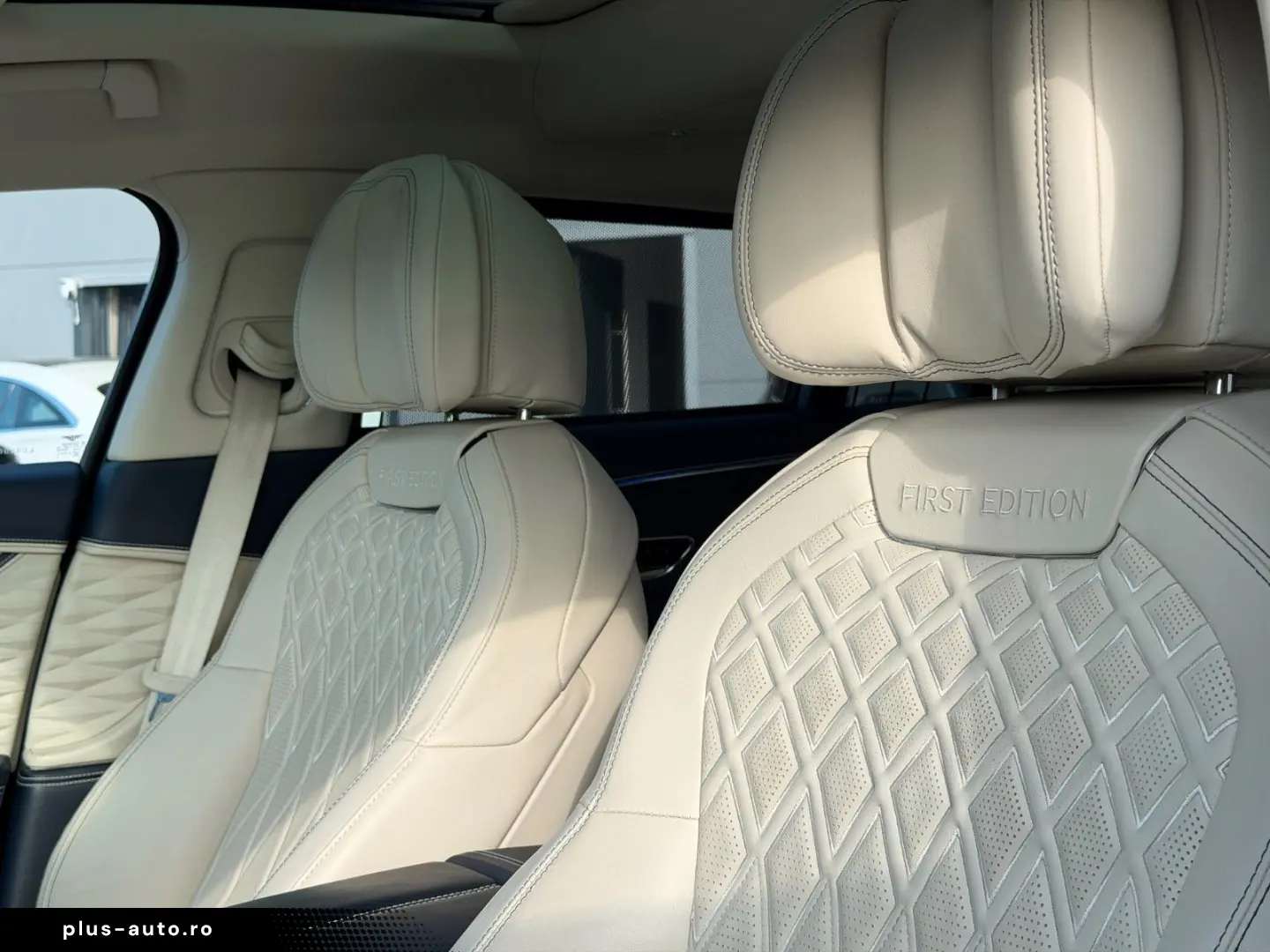 BENTLEY FLYING SPUR W12   FIRST EDITION   NEW SERVICE 26