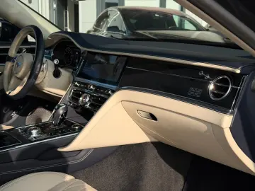 BENTLEY FLYING SPUR W12   FIRST EDITION   NEW SERVICE 26