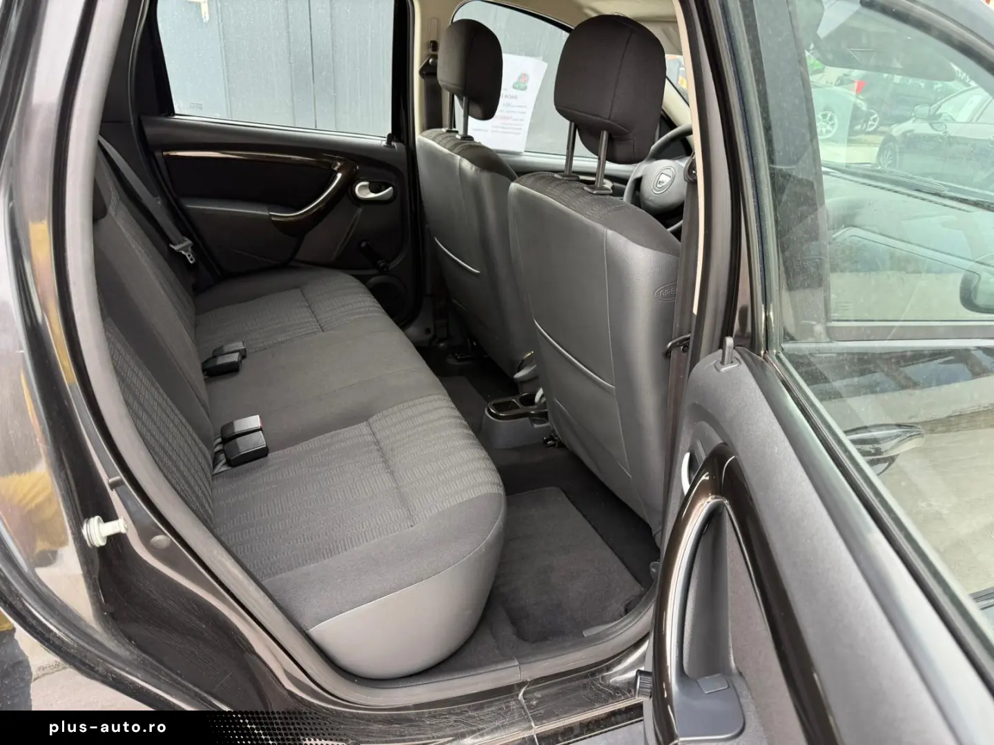 Dacia Duster 2011  1.6 Benzina