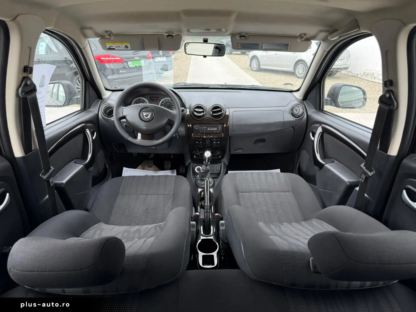 Dacia Duster 2011  1.6 Benzina