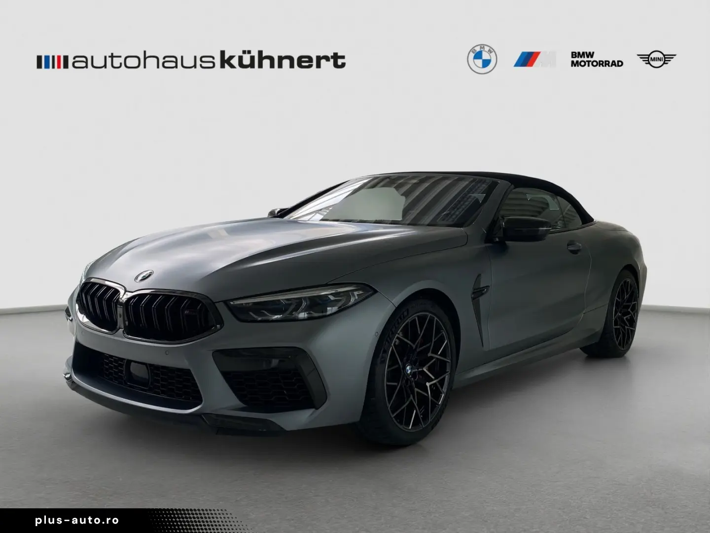 BMW M8 Competition Cabrio xDrive B&W    DriversPacka