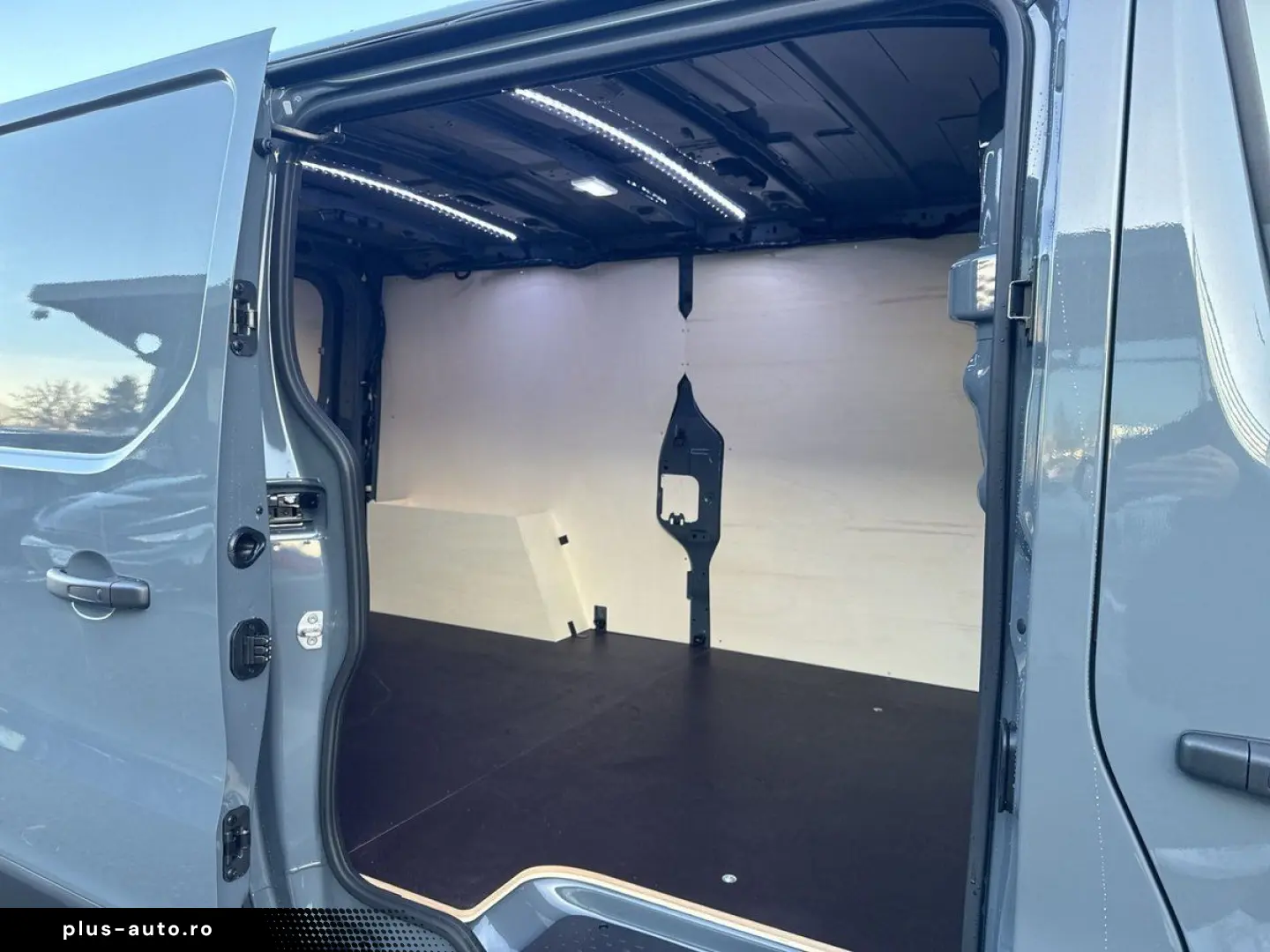 RENAULT Trafic KOMFORT L2H1 3 1t Blue dCi 150 KAMERA