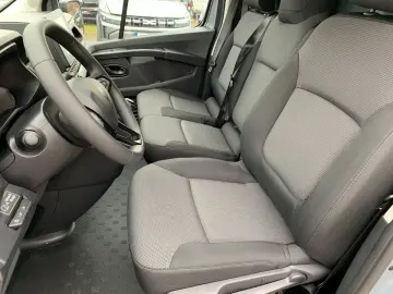 RENAULT Trafic KOMFORT L2H1 3 1T BLUE DCI 150 LED DAB ZV