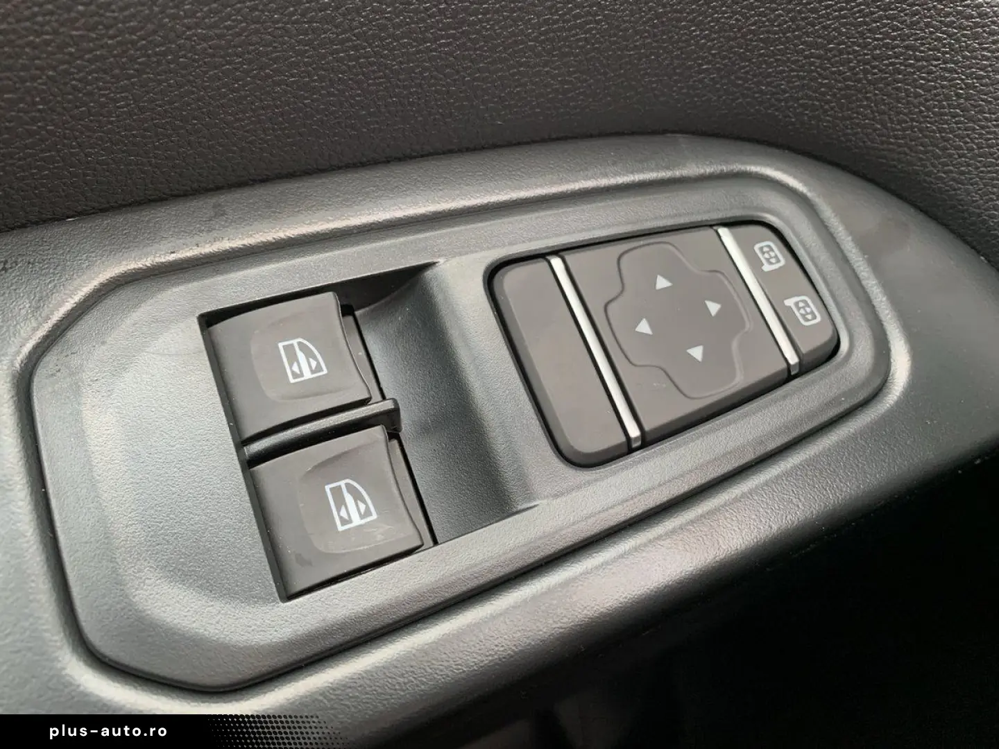RENAULT Trafic KOMFORT L2H1 3 1T BLUE DCI 150 LED DAB ZV