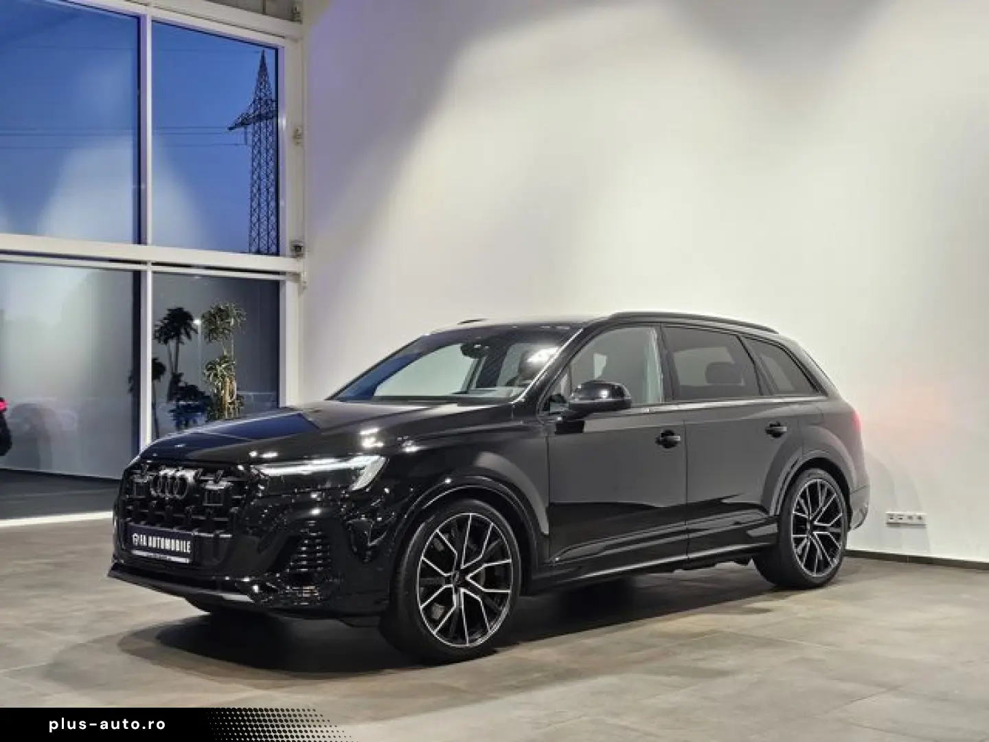 AUDI Q7 55 TFSI e S Line