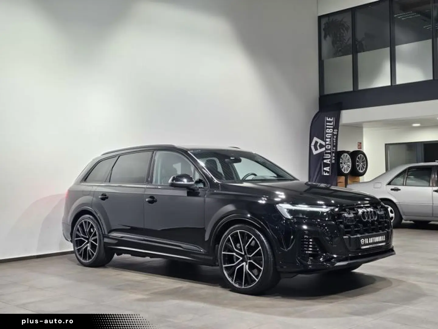 AUDI Q7 55 TFSI e S Line