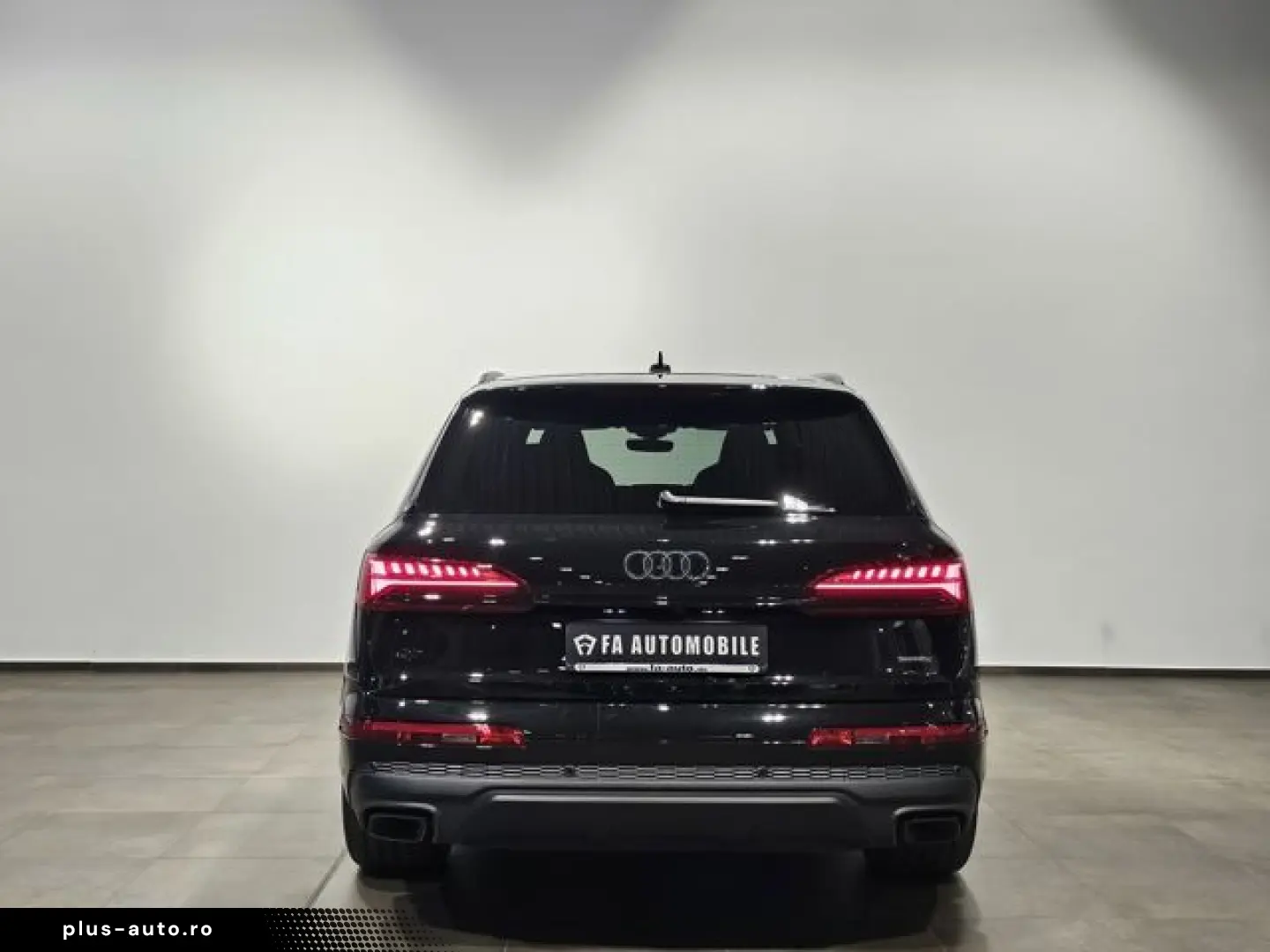 AUDI Q7 55 TFSI e S Line