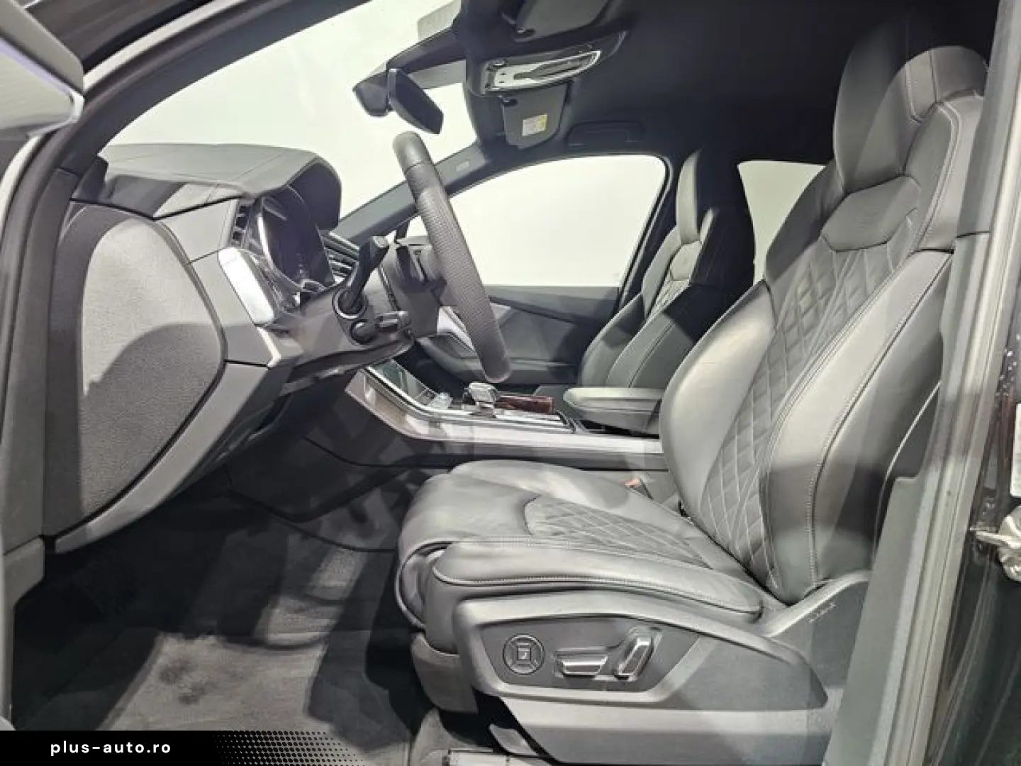 AUDI Q7 55 TFSI e S Line