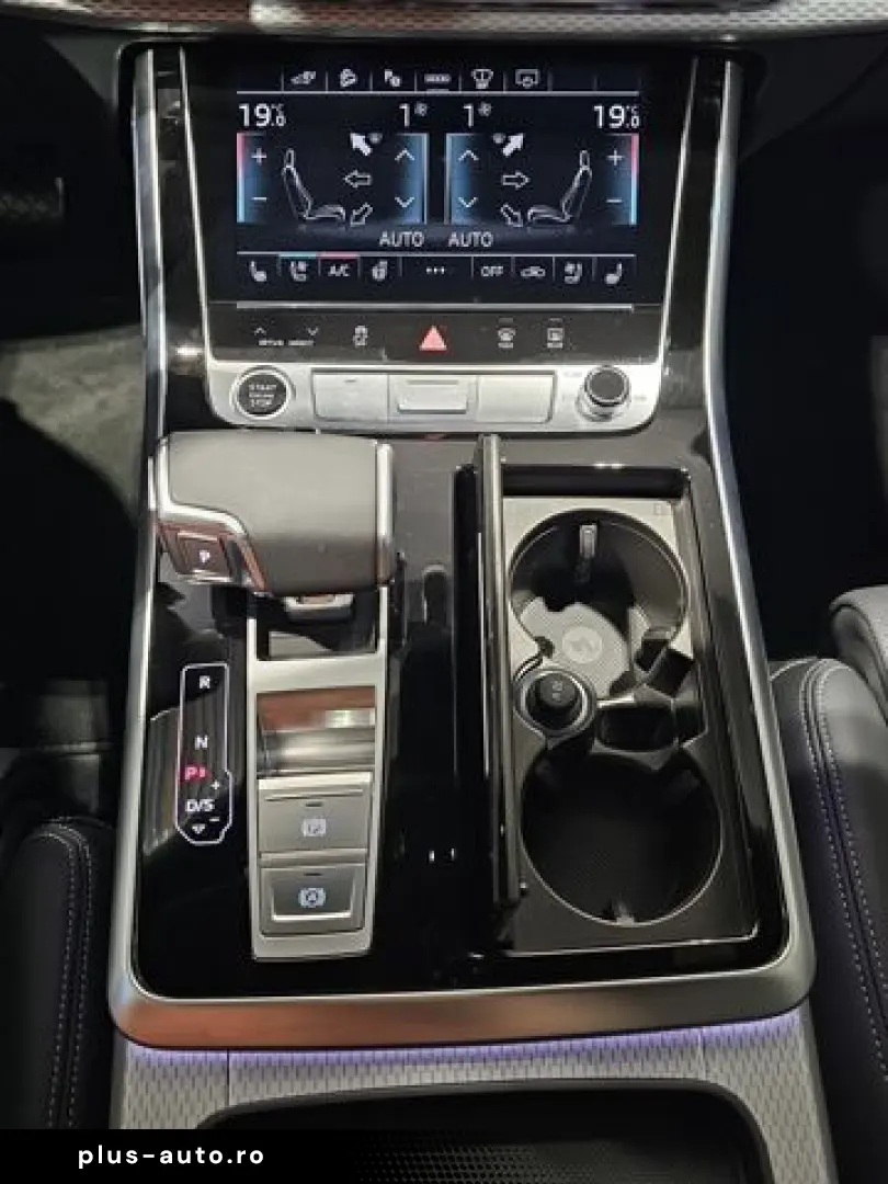 AUDI Q7 55 TFSI e S Line