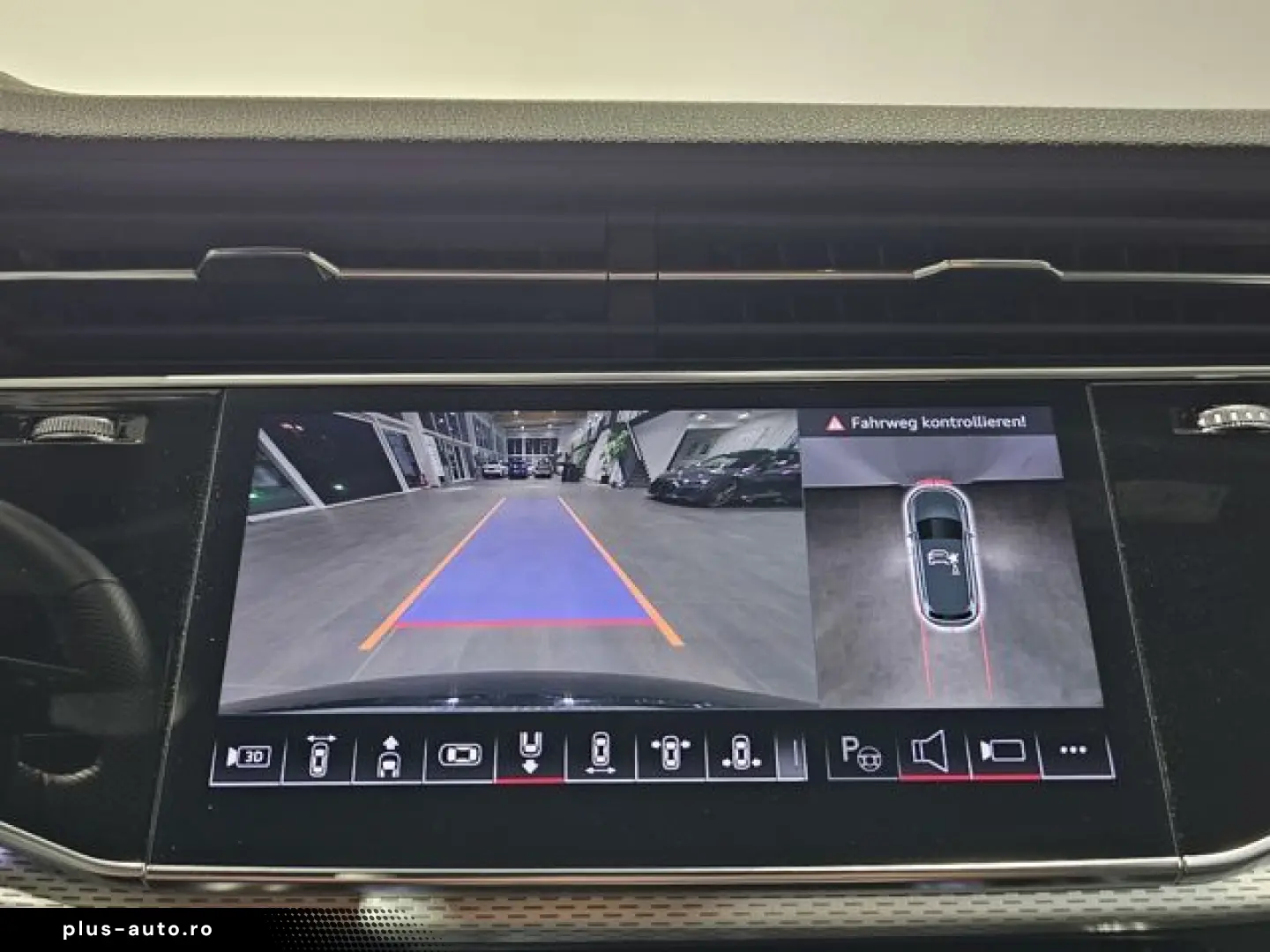 AUDI Q7 55 TFSI e S Line