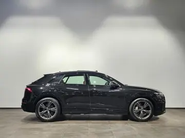 AUDI Q8 50 TDI S Line