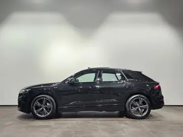 AUDI Q8 50 TDI S Line