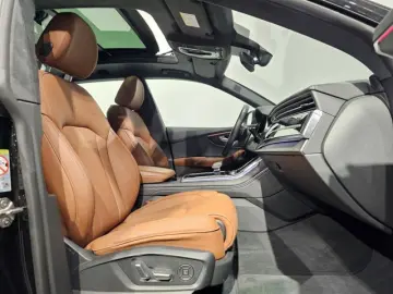 AUDI Q8 50 TDI S Line