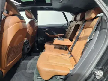 AUDI Q8 50 TDI S Line