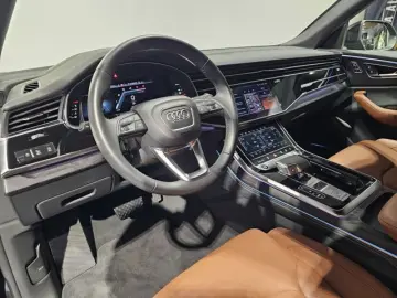 AUDI Q8 50 TDI S Line