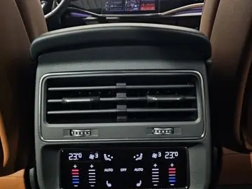 AUDI Q8 50 TDI S Line