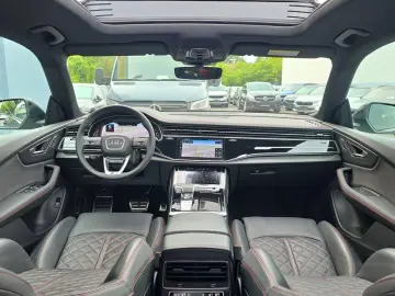 AUDI Q8 50 TDI quattro