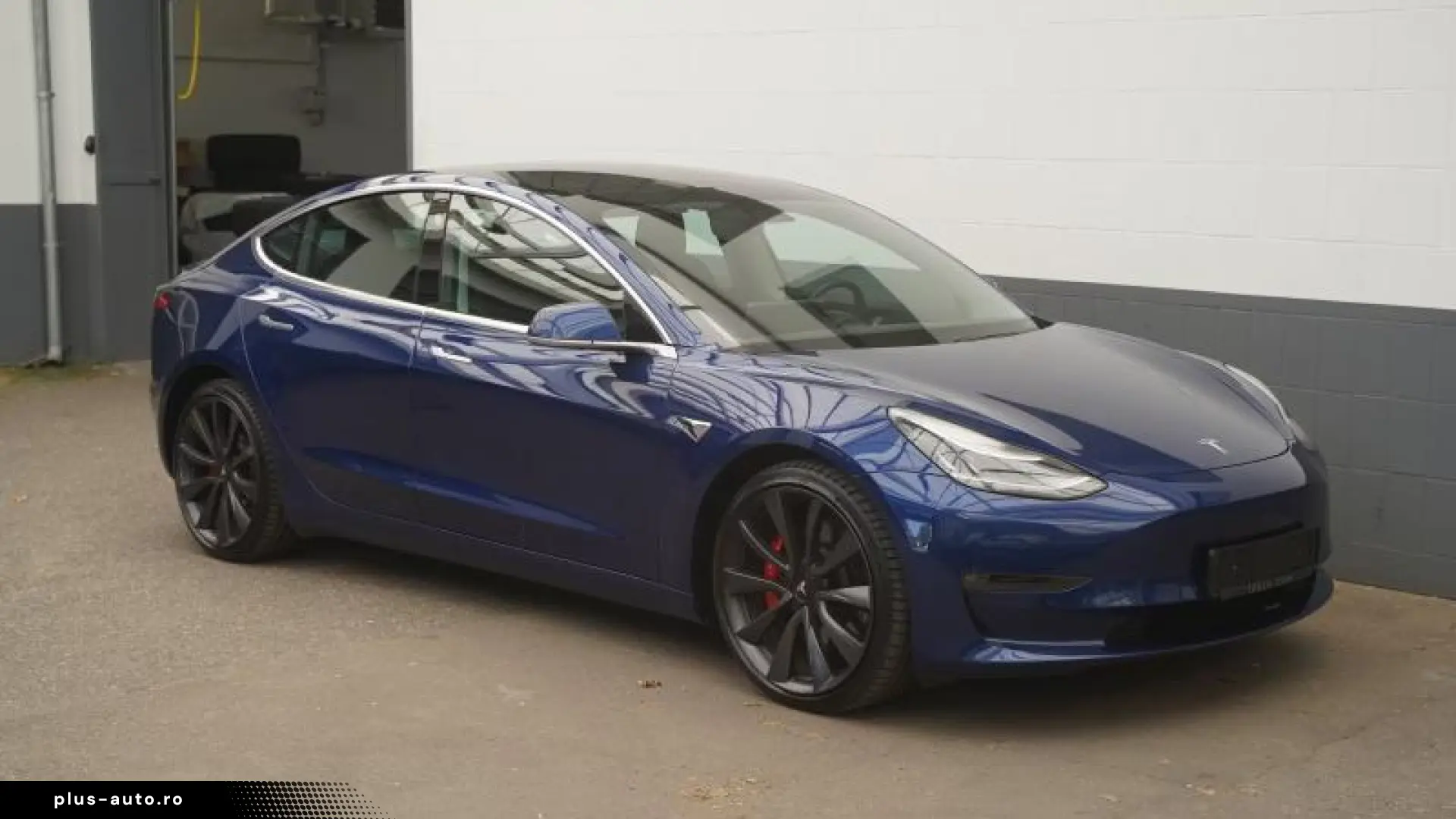 Tesla Model 3 Performance