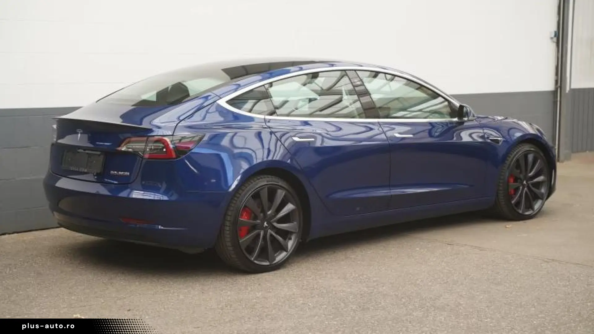 Tesla Model 3 Performance