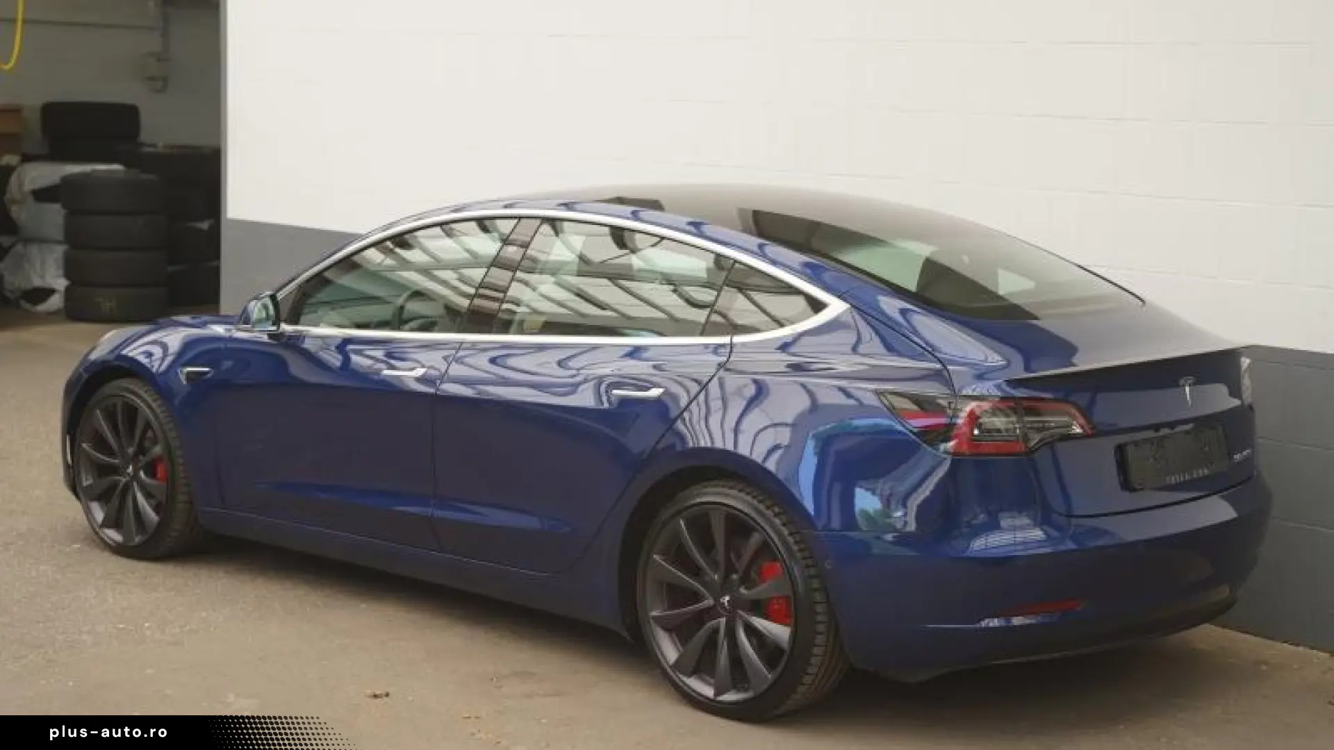 Tesla Model 3 Performance