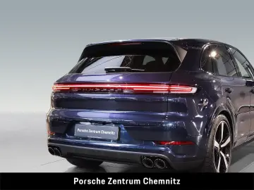 Porsche Cayenne Black Edition