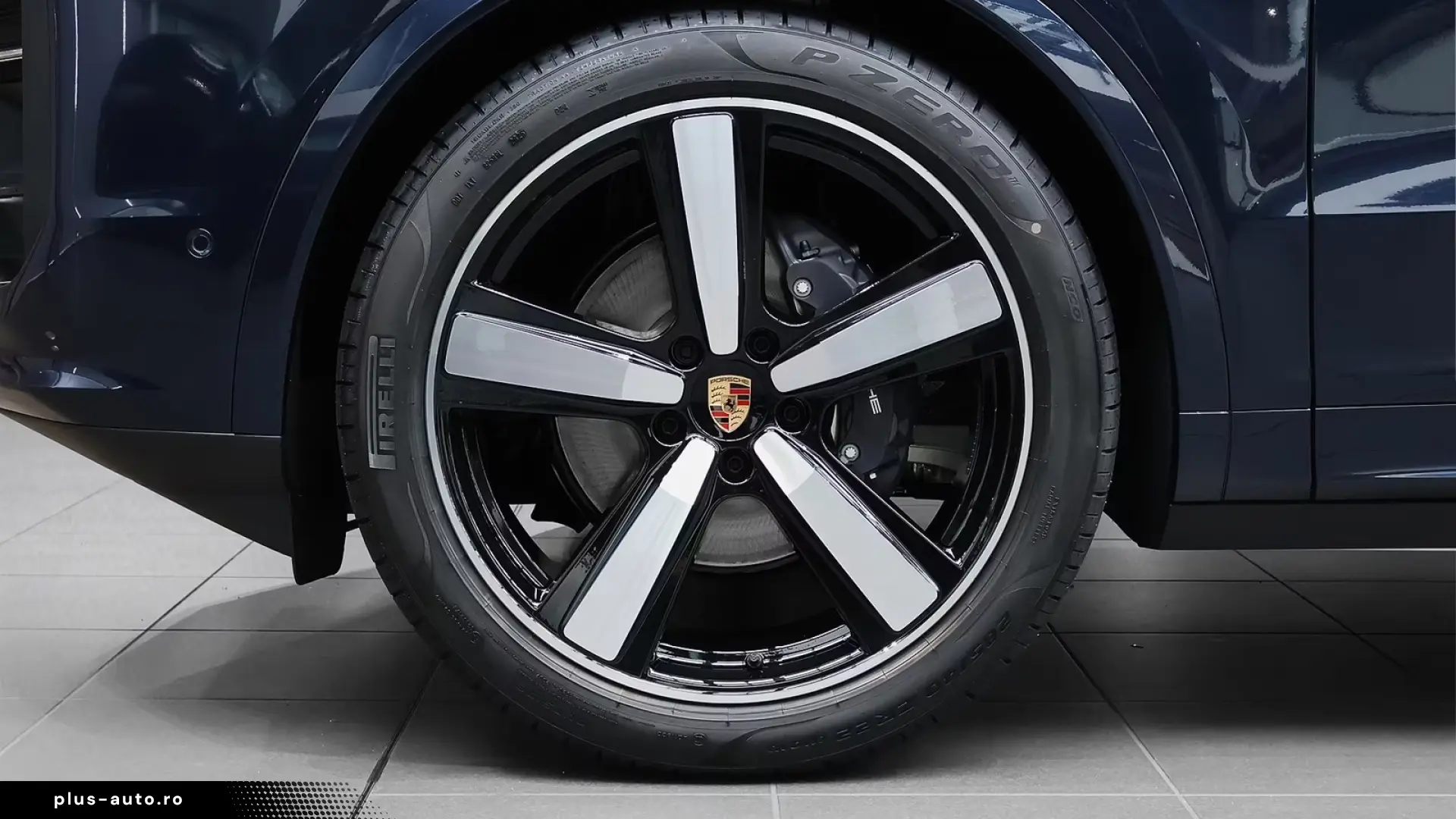 Porsche Cayenne Black Edition