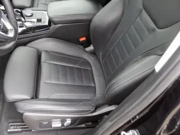 BMW X4 xDrive20d Navi LED RFK Leder e-Sitze