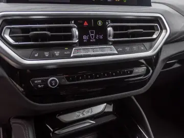 BMW X4 xDrive20d Navi LED RFK Leder e-Sitze