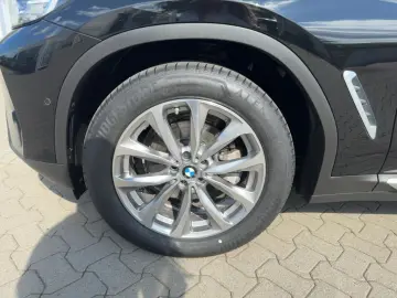 BMW X4 xDrive20i LED RFK Sportsitze Navi Prof. DAB
