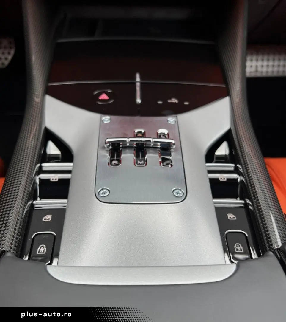 FERRARI Purosangue