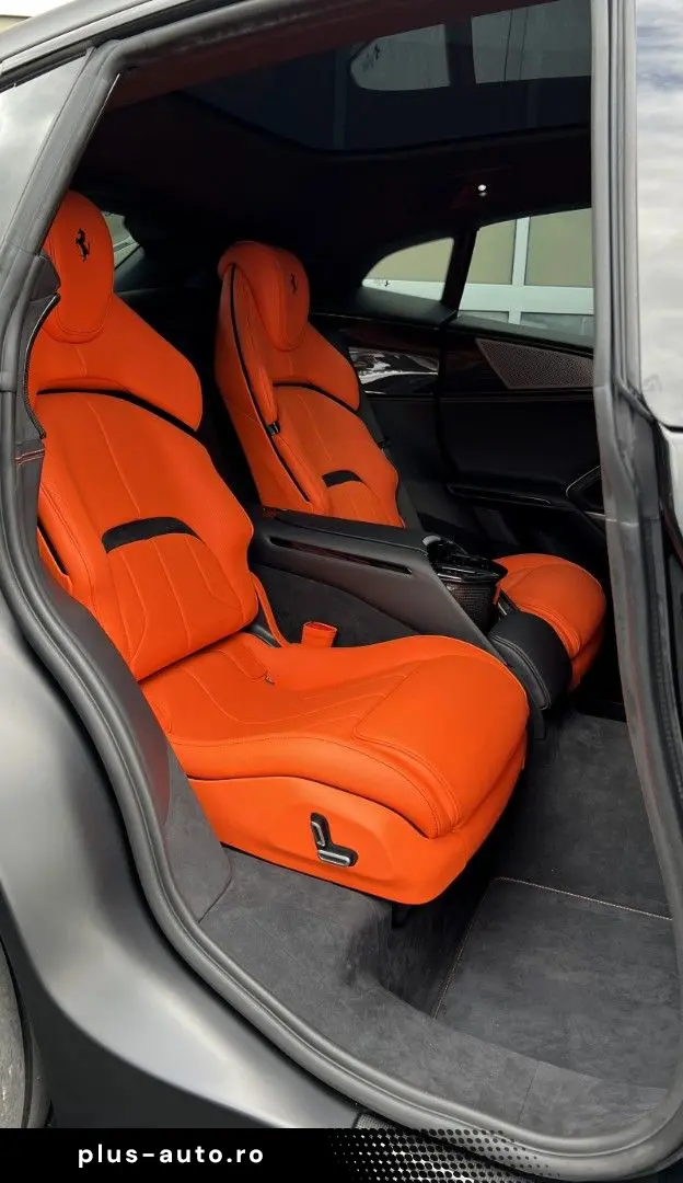 FERRARI Purosangue