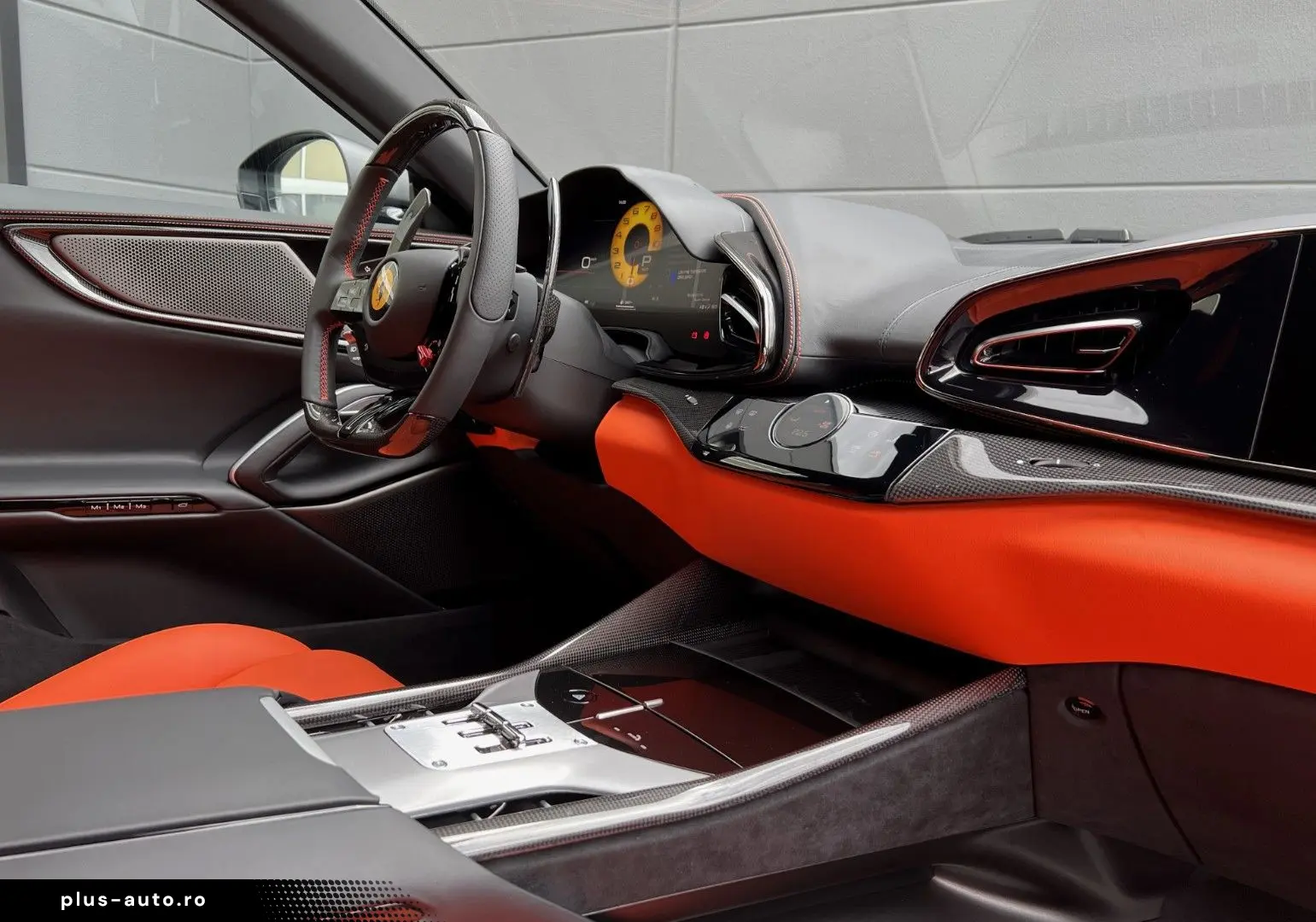 FERRARI Purosangue