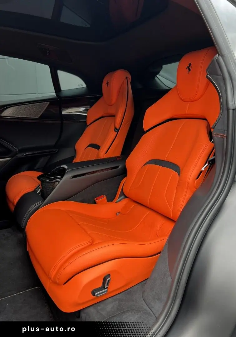 FERRARI Purosangue
